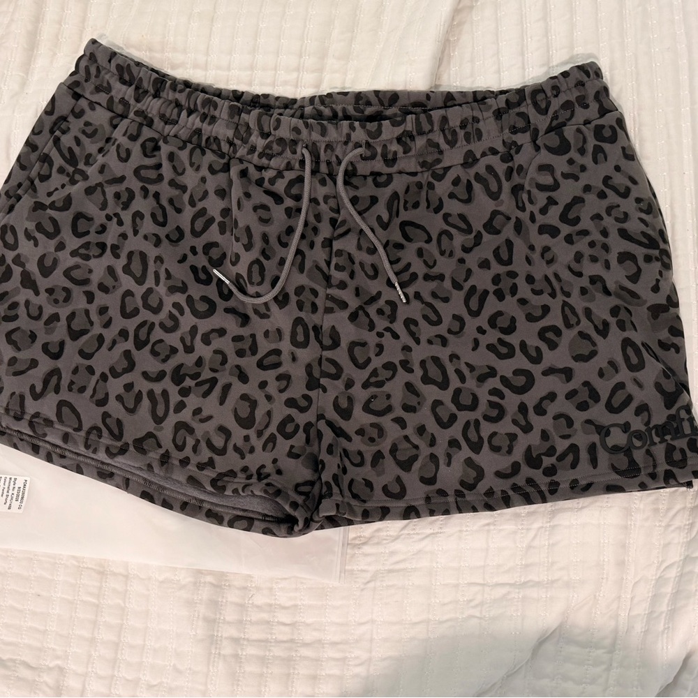 Comfrt 3XL Leopard Print Shorts Brand New! - Picture 2 of 4